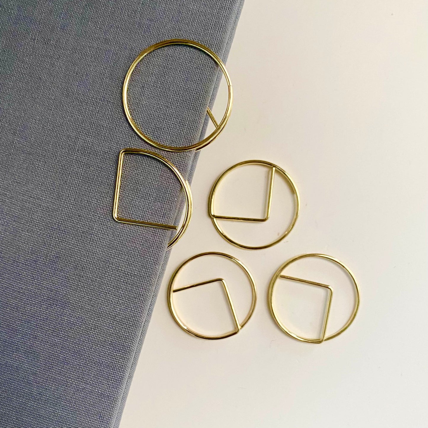 Stylish Gold Paper Clips - Unique Geometric & Decorative Designs (20 PCS)