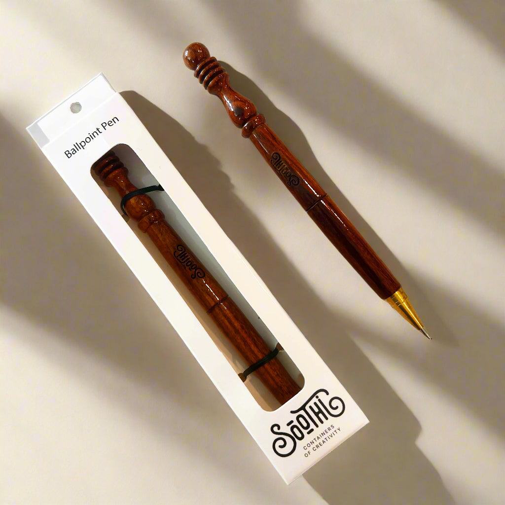 Elegant wood-carved pen with ‘Soothi’ logo engraving – artisanal and sustainable