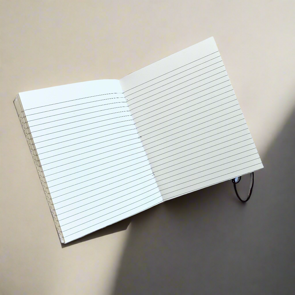 Handmade leather journal by Soothi in lined pages – ideal for gratitude journaling, personal growth, and beautiful writings