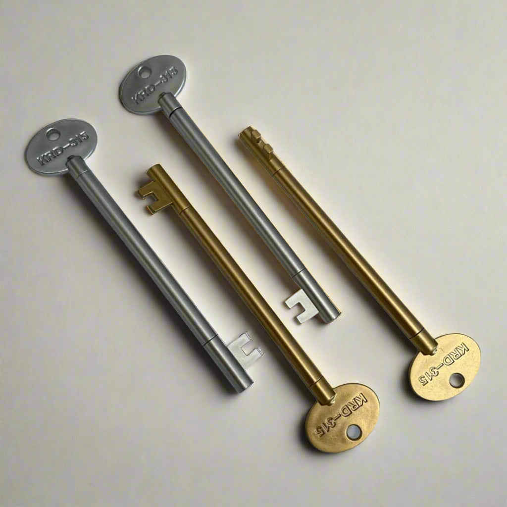 Vintage key-shaped pen in gold and silver metallic finish – unlock your creativity with every word