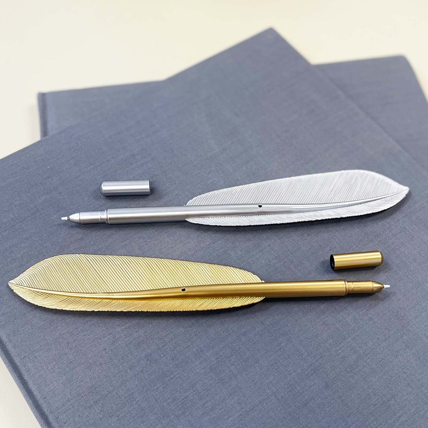 Quill-inspired feather pen – shiny gold and silver finish for poetic writing moments