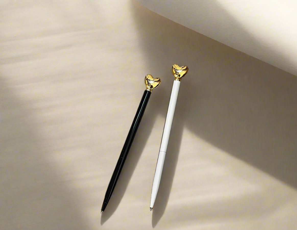 Minimalist cute pen with heart shape – sleek, durable, and refillable for zero-waste writing