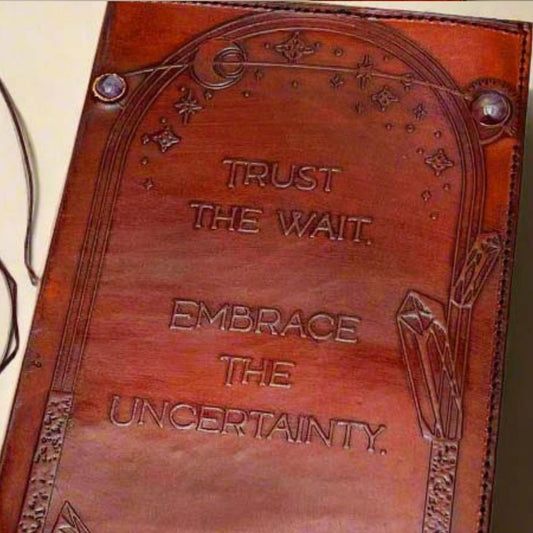 Soothi leather journal with “Trust the Wait. Embrace the Uncertainty.” engraving – a mindful, inspirational notebook for journaling, reflection, and personal growth