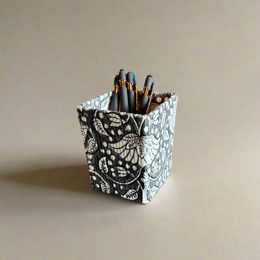 Artisan Pen & Pencil Holder - Elegant Patterned Desk Organizer Pen Cup